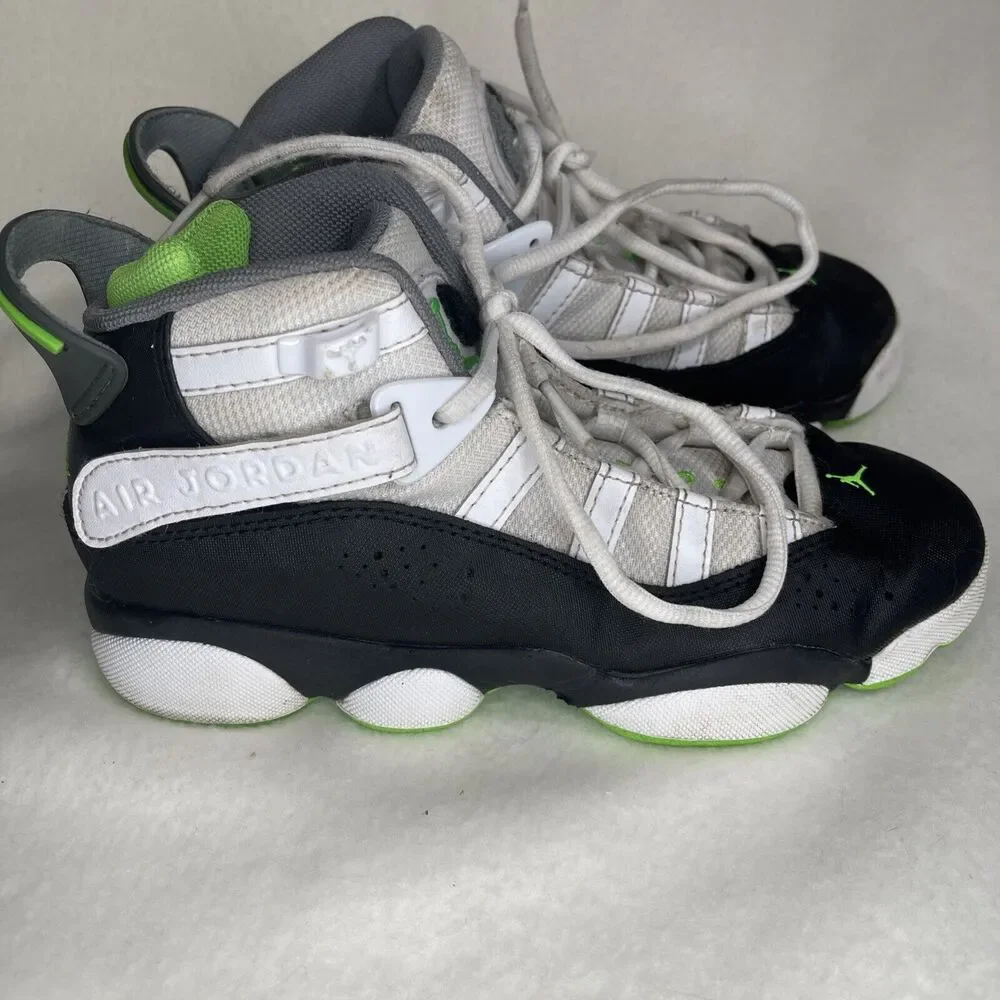 SIZE 4Y JORDAN 6 RINGS (GS) WHITE / GREEN STRIKE-BLACK GRADE SCHOOL 323419 130